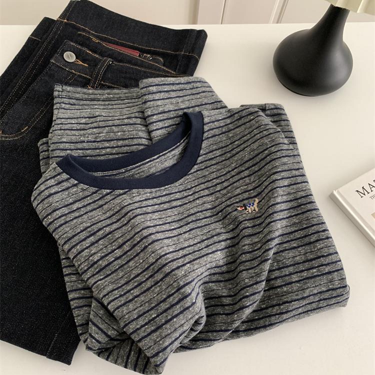 加厚雪花棉条纹刺绣T恤