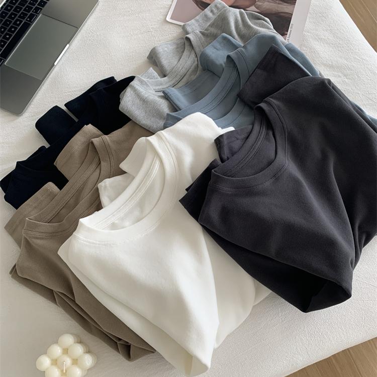 宝宝绒纯色圆领长袖磨毛T恤