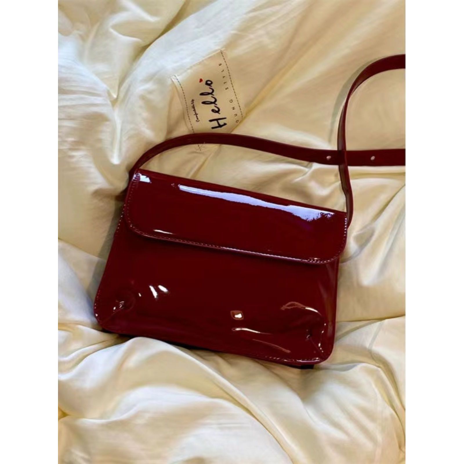 复古红色漆皮小方包2023新款时尚百搭腋下包单肩包方形手提斜挎包