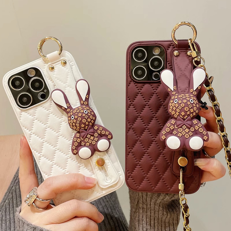 卡通腕带兔子网格适用苹果16promax手机壳15plus可斜挎挂绳iPhone14/13/12Pro高级感xsmax/xr创意防摔保护套