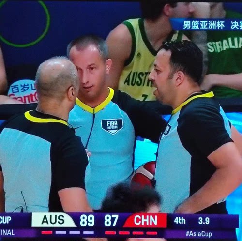 亚洲杯世界杯篮球裁判服同款式