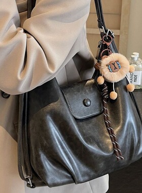 高级感大容量包包女式2025新款单肩通勤托特包轻奢小众双肩斜挎包