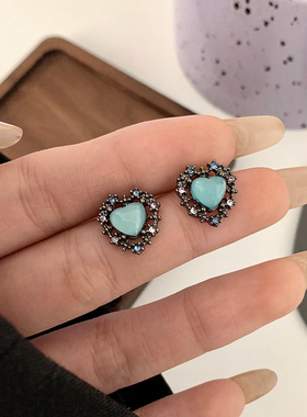 925银针复古黑色爱心耳钉小众设计简约气质ins法式耳环女新款E144