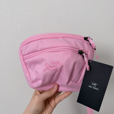 国现始祖鸟Arcteryx Mantis 1L/2L户外防水休闲斜挎包单肩腰包