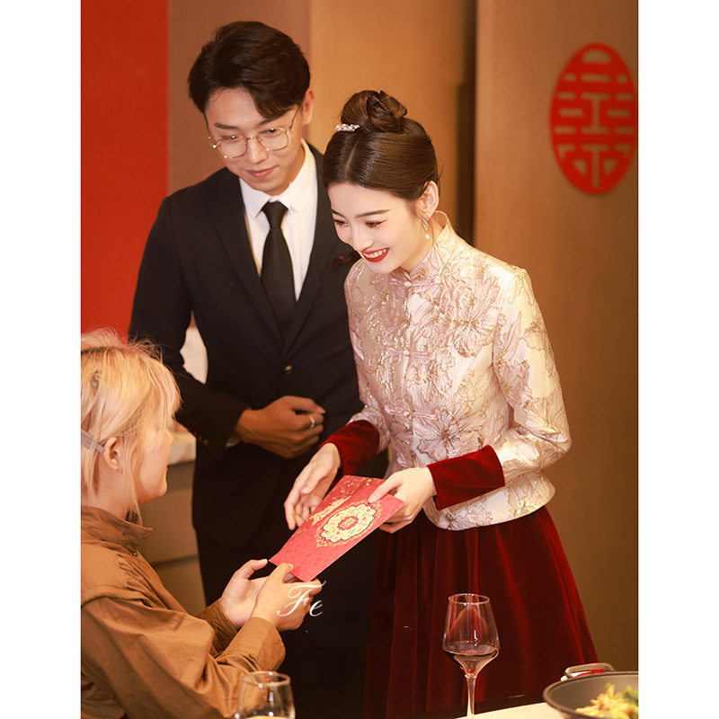 新中式敬酒服新娘套装酒红色秀禾服旗袍回门丝绒长袖订婚礼服,女装/女士精品,礼服/晚装,淘宝优惠券,粉丝福利购,淘宝优惠卷