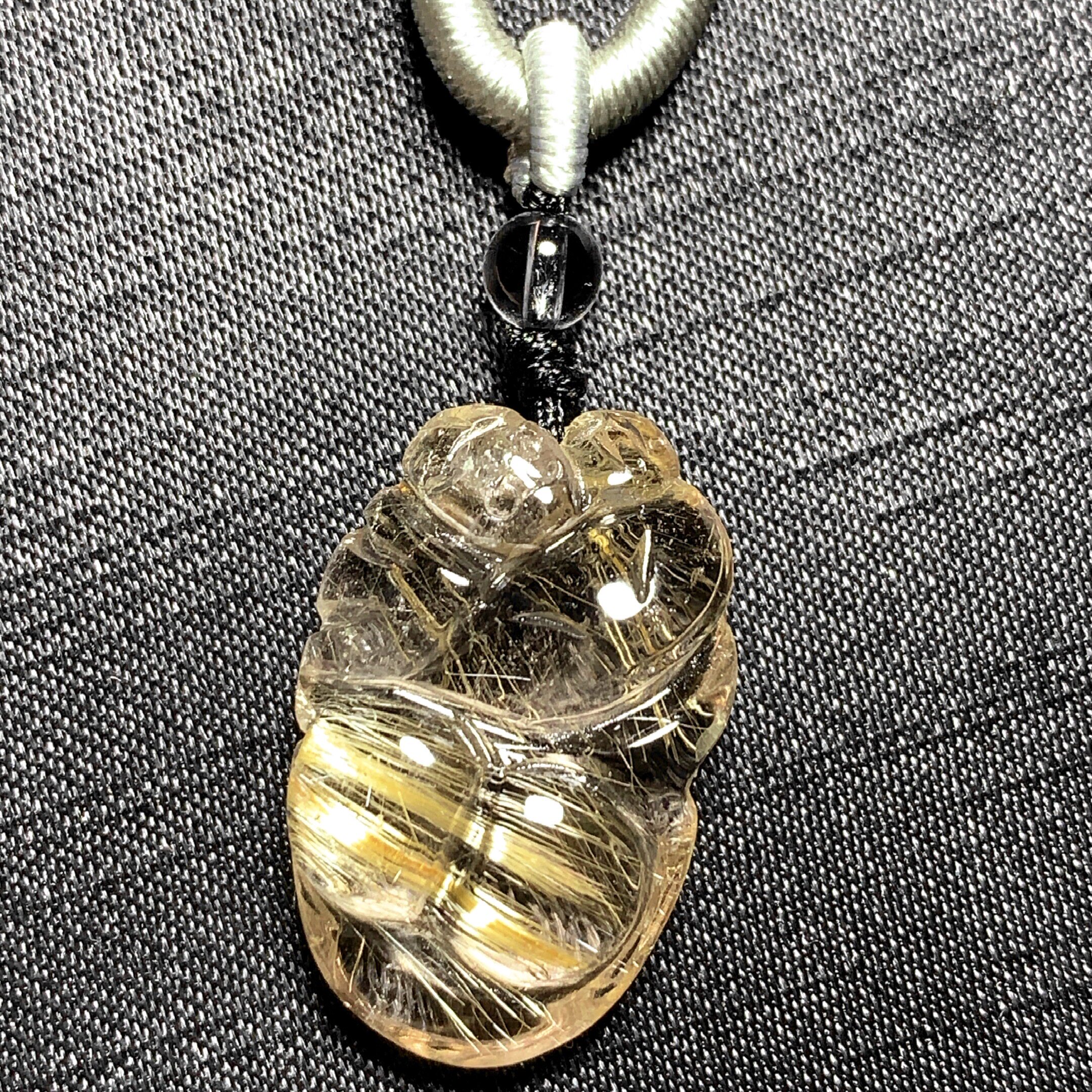 东海水晶天然金发晶钛晶水晶蝙蝠吊坠招财雕刻毛衣链项链挂坠礼物