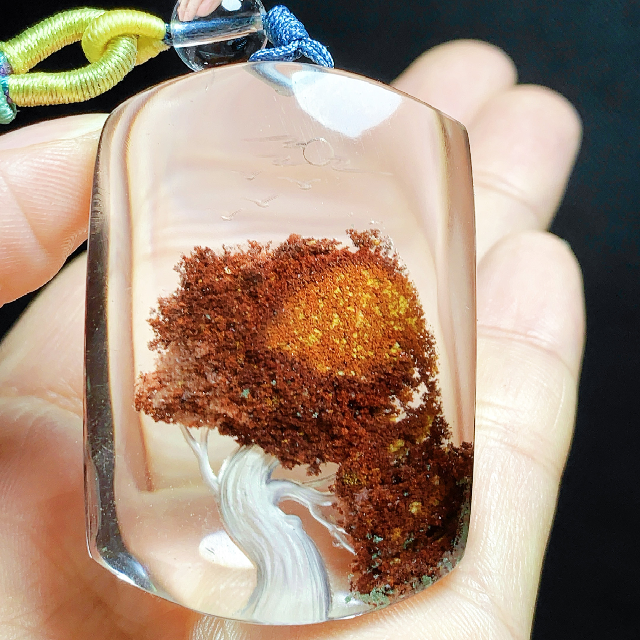 东海水晶天然雕刻红幽灵吊坠男女款项链百搭无事牌吊坠毛衣链饰品