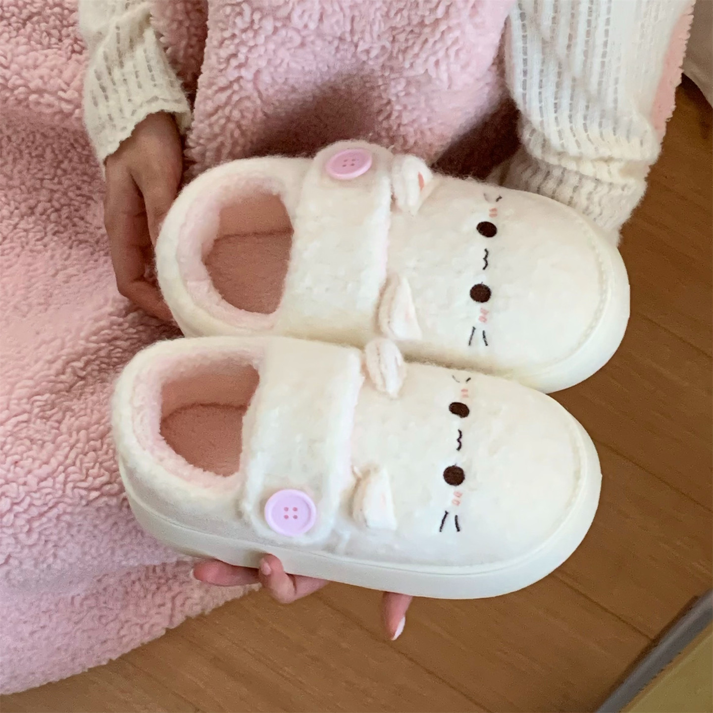 女士百搭冬季少女心软萌小兔防滑厚底面包鞋ins时尚加绒乐福棉鞋,女鞋,棉鞋,淘宝优惠券,粉丝福利购,淘宝优惠卷