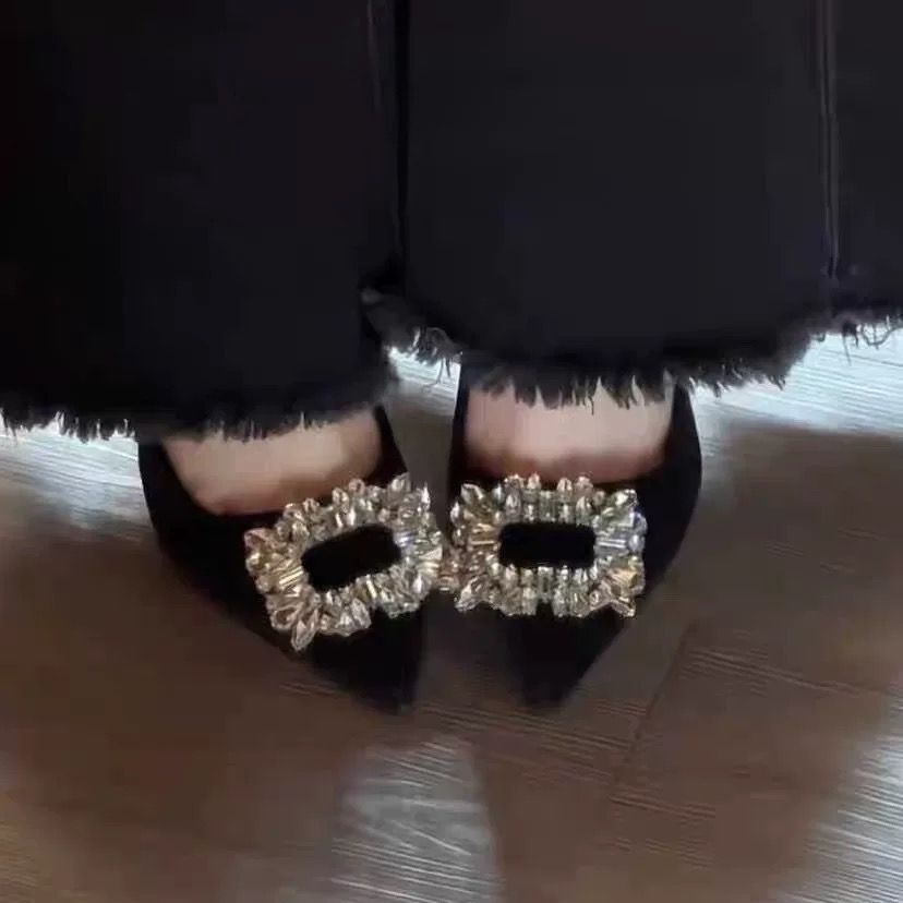 不累脚高跟鞋2025新款法式百搭黑色绒面OL职业工作鞋水钻细跟单鞋