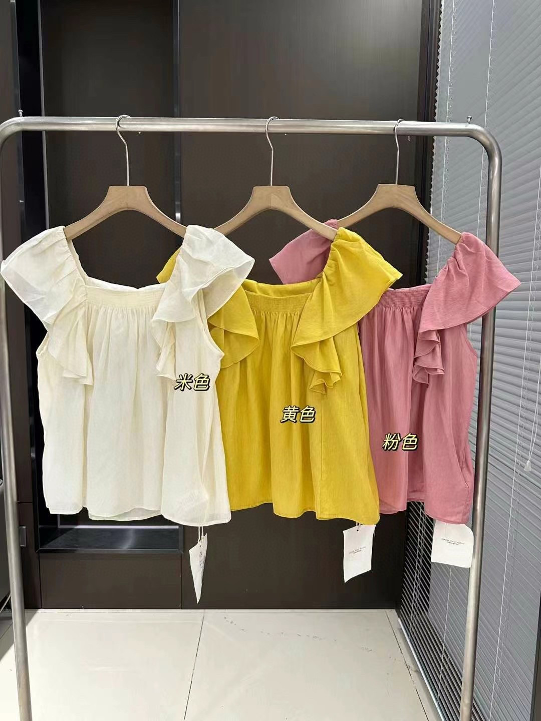 E60770唇蔻特价夏装新款韩版宽松显瘦百搭荷叶边飞袖衬衫女雪纺衫