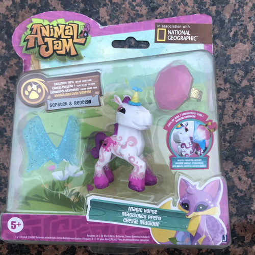 出口独角兽女孩过家家收集动物