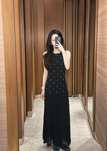 法国S家2026春夏款法式撞色仿钻装饰长款拼接裙摆无袖连衣裙