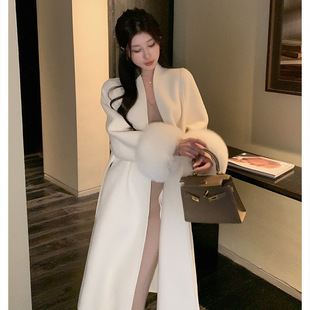 宽松显气质绑带外套 双面毛呢大衣女狐狸毛袖 2025秋冬季 高级感长款