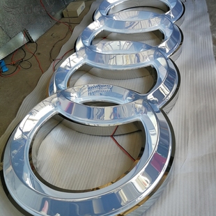 奥迪发光车标广告牌定做亚克力三维吸塑镀铬徽标门头悬挂不锈钢徽