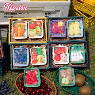 正版凯佩珑蔬果拼盘毛绒公仔樱桃玉米番茄奇异果草莓大葱卡包挂件