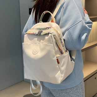 2025新款小众双肩包女高级感大容量防泼水通勤背包轻便旅行包
