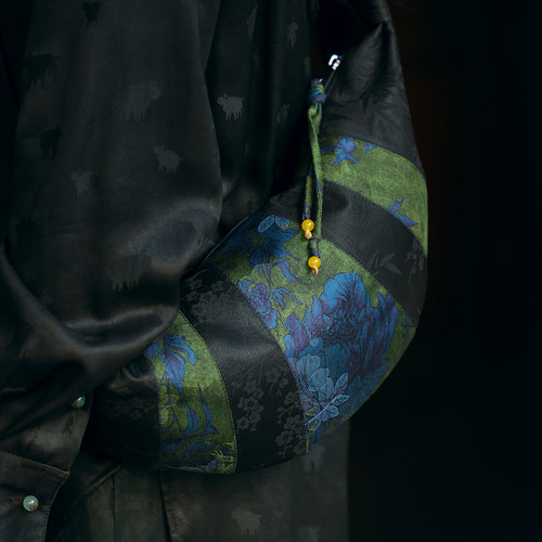 香云纱拼色牛角包单肩斜挎包