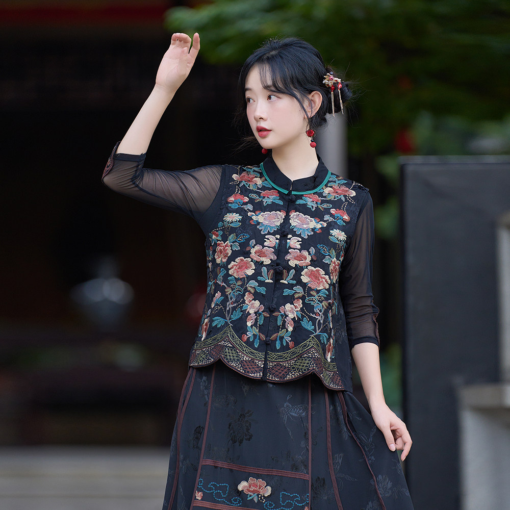 刺绣女马甲国潮复古开衫