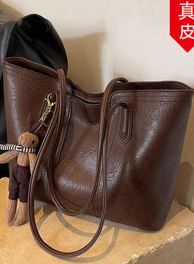 香港品牌真皮大容量包包女2026新款百搭单肩包小众通勤手提托特包