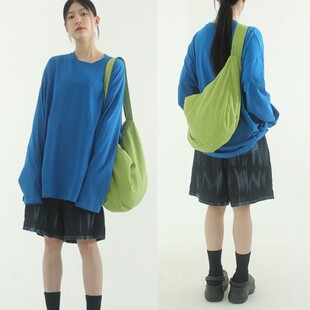 漫游癖韩国LOCALMANSION同款paper half moon大容量斜挎拉链包5色