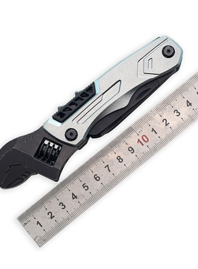 多功能活动扳手户外露营便携维修工具多用途调节战术EDC