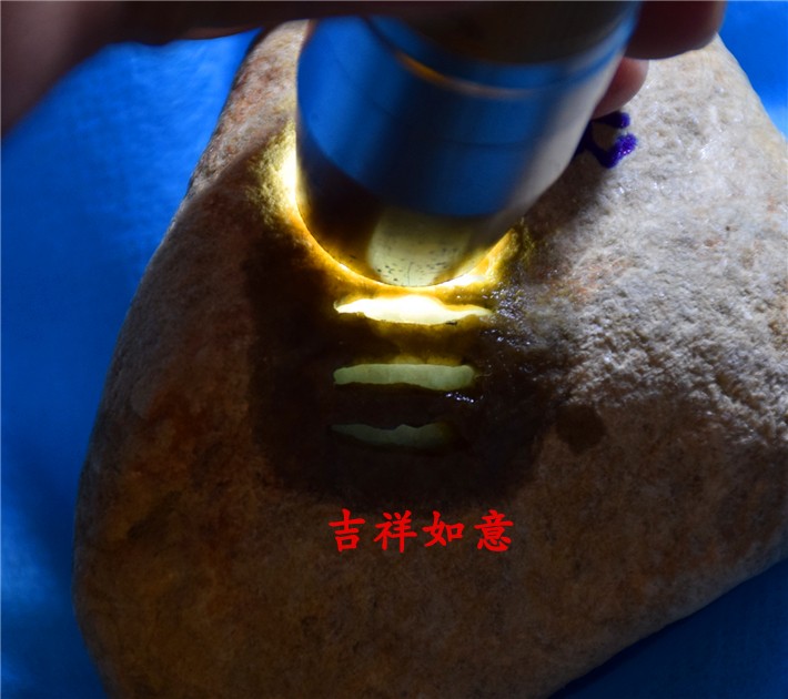 缅甸冰糯种翡翠原石老坑种水料