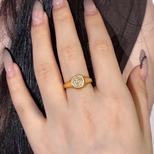 18K镀金轻奢小众设计中古风高碳方钻戒指女2克拉冰花切时尚百搭款