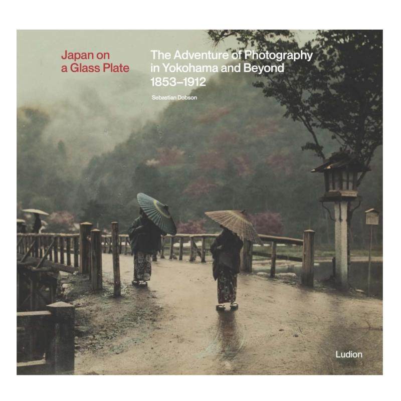 预售 Japan On A Glass Plate玻璃板上的日本 ：横滨及其它地区的摄影探险 Ludion 英文进口原版摄影画册 华源时空,书籍/杂志/报纸,艺术类原版书,淘宝优惠券,粉丝福利购,淘宝优惠卷