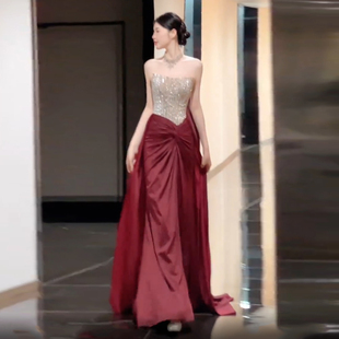 抹胸敬酒服新娘订婚年会宴会主持人晚礼服裙女红色修身鱼尾高级感