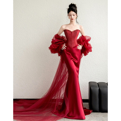 酒红抹胸鱼尾新娘敬酒礼服显瘦
