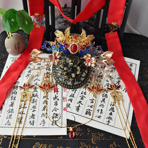 楚晚宁师尊婚服古风发冠