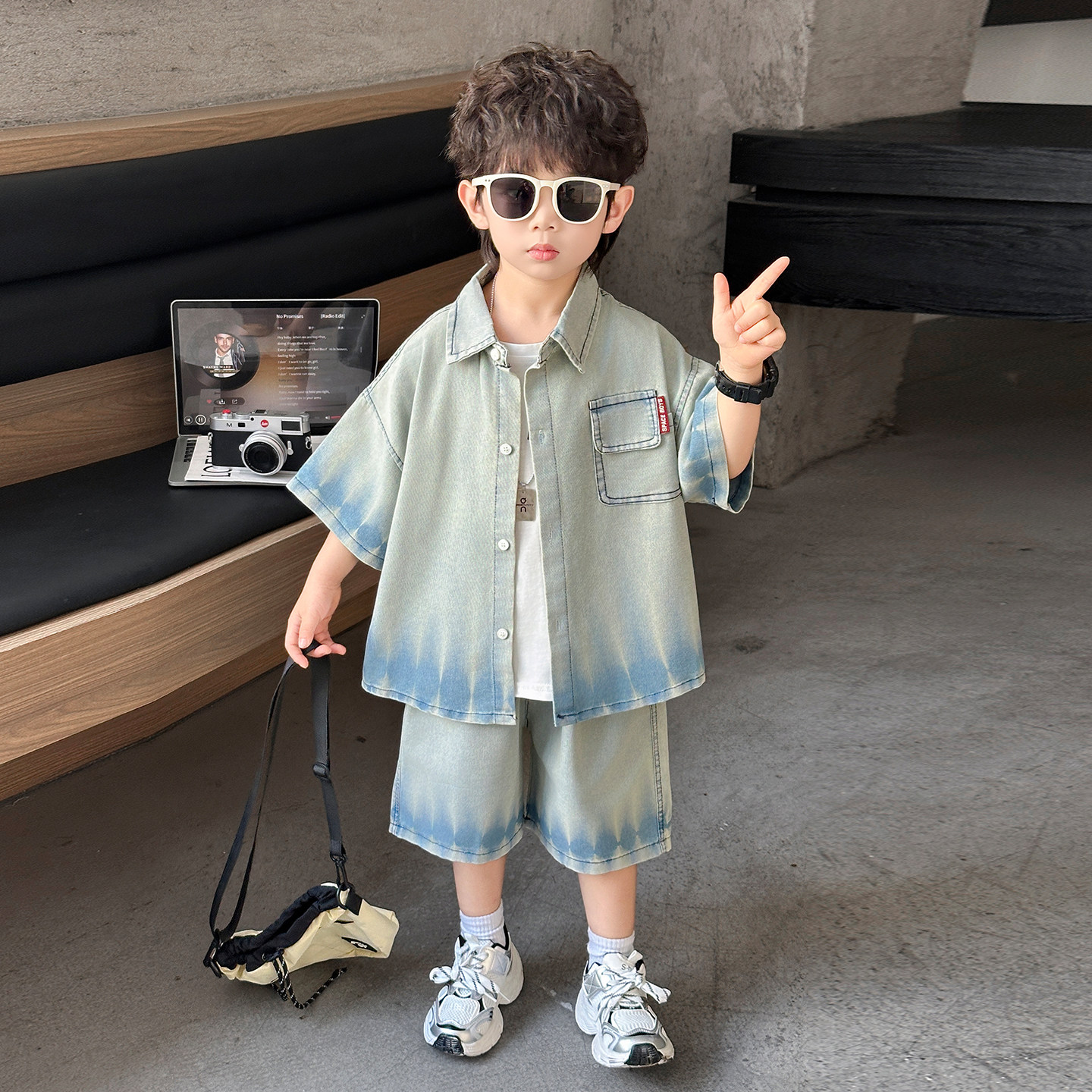 男童套装夏季2026新款韩版男宝宝牛仔衬衫短袖三件套儿童夏天衣服