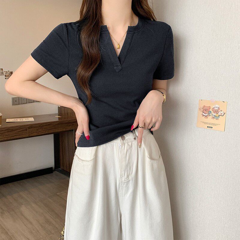 唐狮短袖T恤女2026夏季新品V领修身短款高级感时尚百搭上衣女wp