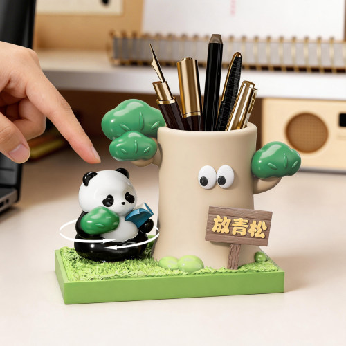 可爱熊猫笔筒桌面摆件生日礼物
