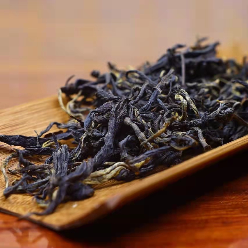 2025年新茶春茶云南凤庆滇红荒山古树红茶散茶礼盒装野生茶252克