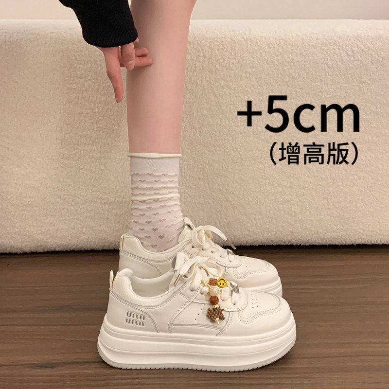 巨好看女童小白鞋女新款2026秋冬软底增高中大童学生休闲板鞋34码