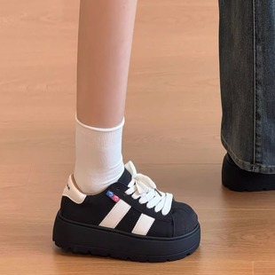 爆款小黑鞋黑色复古德训鞋女厚底系带休闲板鞋学生百搭增高鞋子