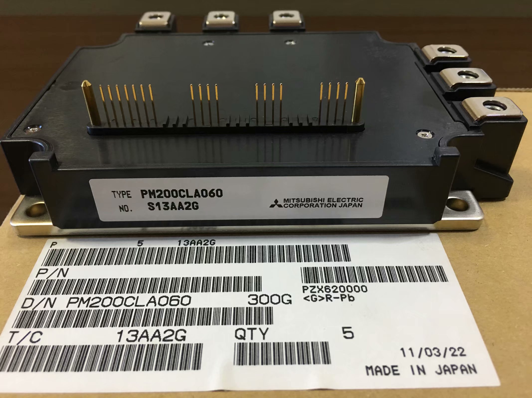 PM200CLA060 PM300CLA060 PM200CLA060 PM300CL1A060全新原装现