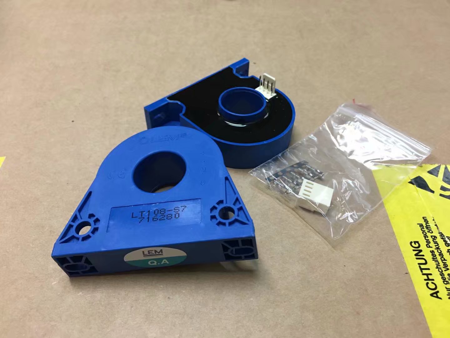 LT108-S7 LT208-S7 LT308-S7 LT58-S7 LT207-S7/SP1 LT208-S7/SP8