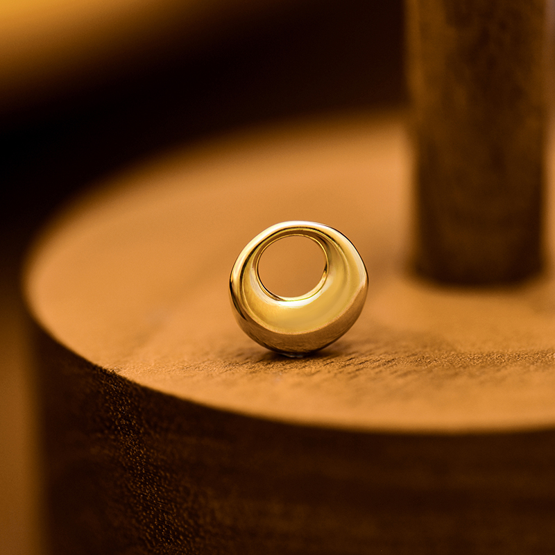 自己送人吊坠镶钻闪10k金