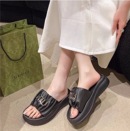 专柜撤柜断码女鞋拖鞋女外穿一字拖厚底时尚沙滩凉鞋子M7-88003-9