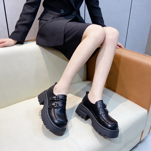 真皮！魔术贴！专柜商场撤柜断码厚底轻便小皮鞋乐福鞋女1230