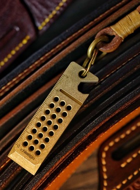 赤马龙尺黄铜撬棍啤酒起子开瓶器多功能EDC便携挂扣万物皆可盘