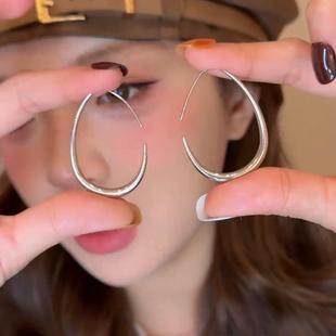 耳环女潮 气质小众高级感冷淡风新款 韩式 简约百搭椭圆水滴耳圈时尚