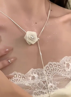 白色网纱玫瑰花朵吊坠抽拉项链