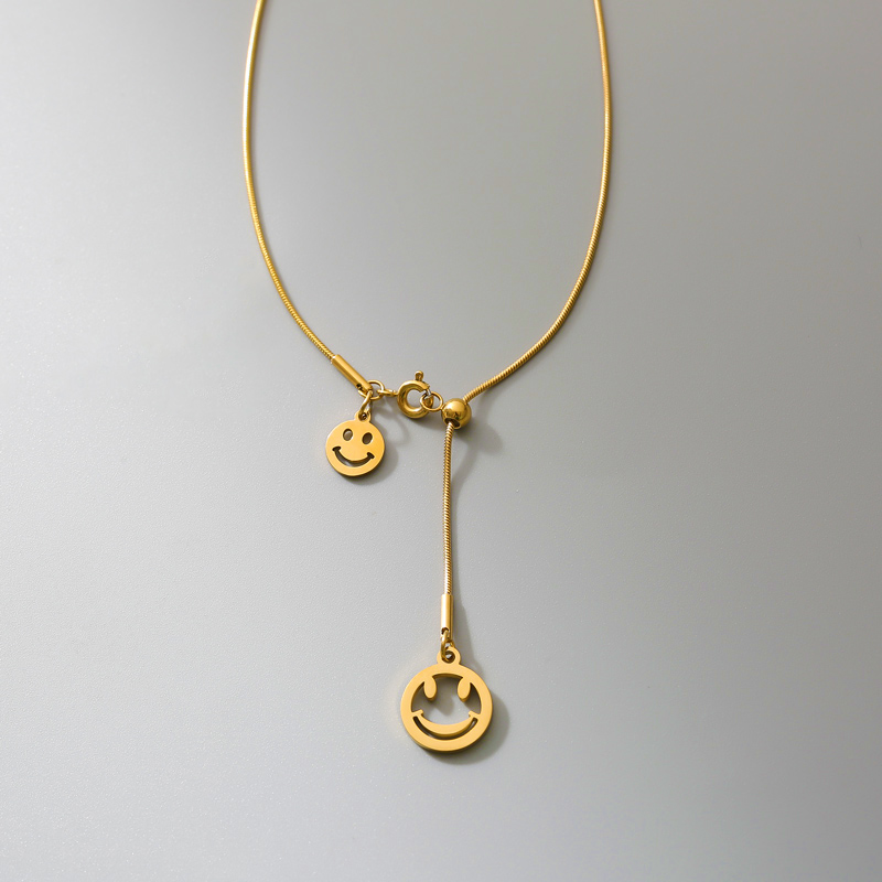 高保色笑脸吊坠抽拉钛钢项链