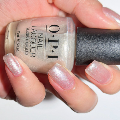 美国OPI指甲油 七彩闪亮贝壳珍珠白 A36 Happy Anniversary