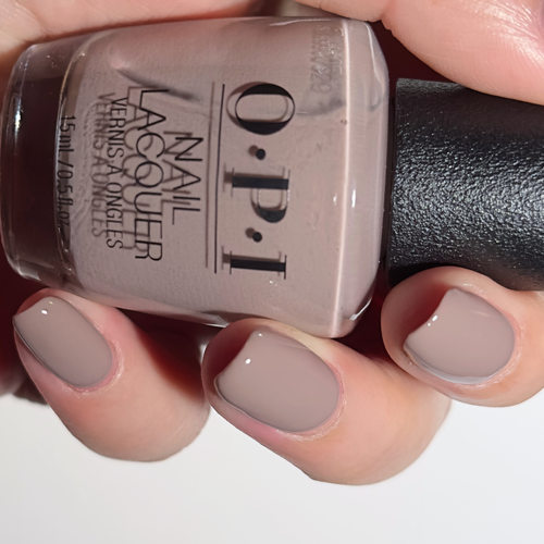 美国OPI指甲油 火山灰冷调裸灰色 I53 ICELANDED A BOTTLE OF OPI