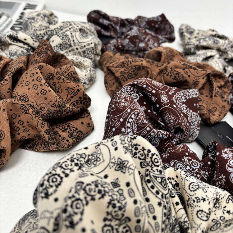 极简风！女氛围感高级感百搭复古腰果花宽版大肠发圈发绳头饰