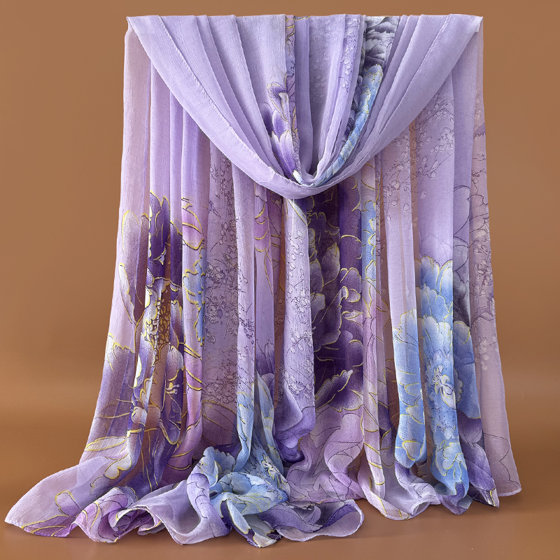 秋冬丝巾新款时尚百搭紫色围巾女士印花纱巾妈妈围脖洋气长款披肩